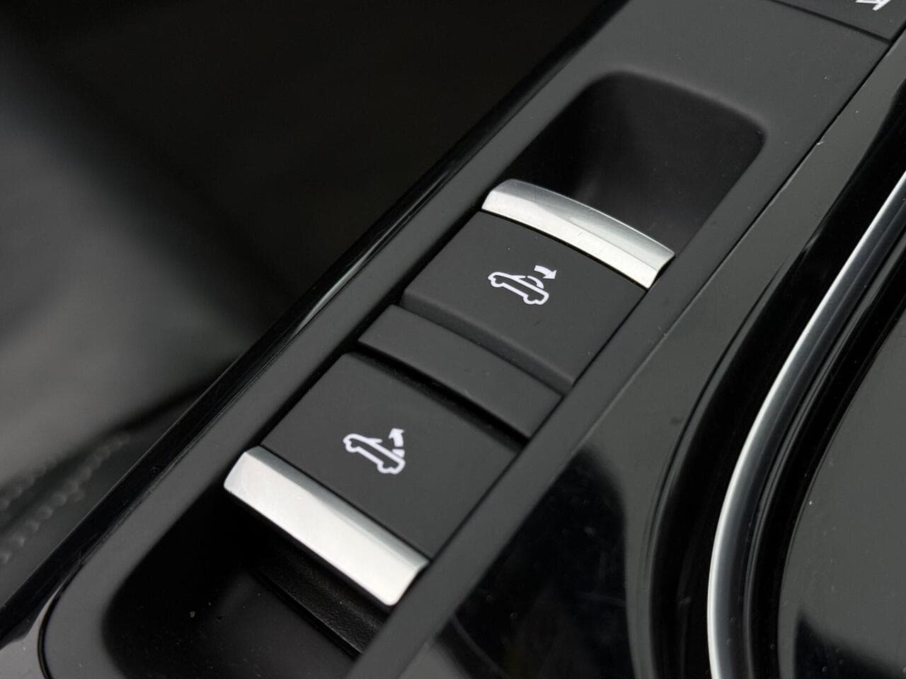 Audi A5 Cabriolet thumbnail Misc Controls