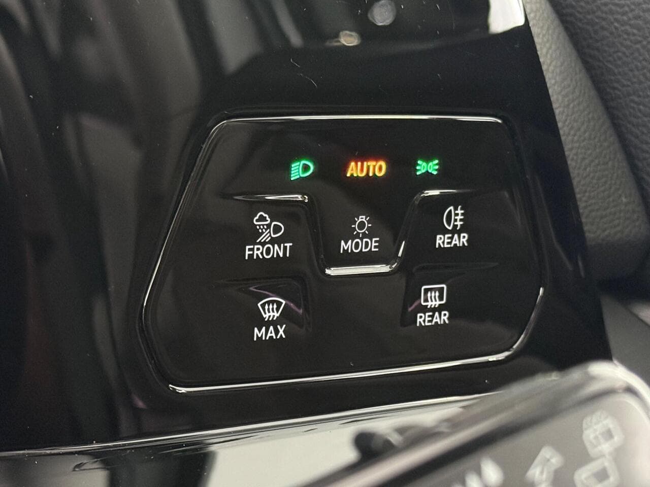 Volkswagen Golf thumbnail Misc Controls