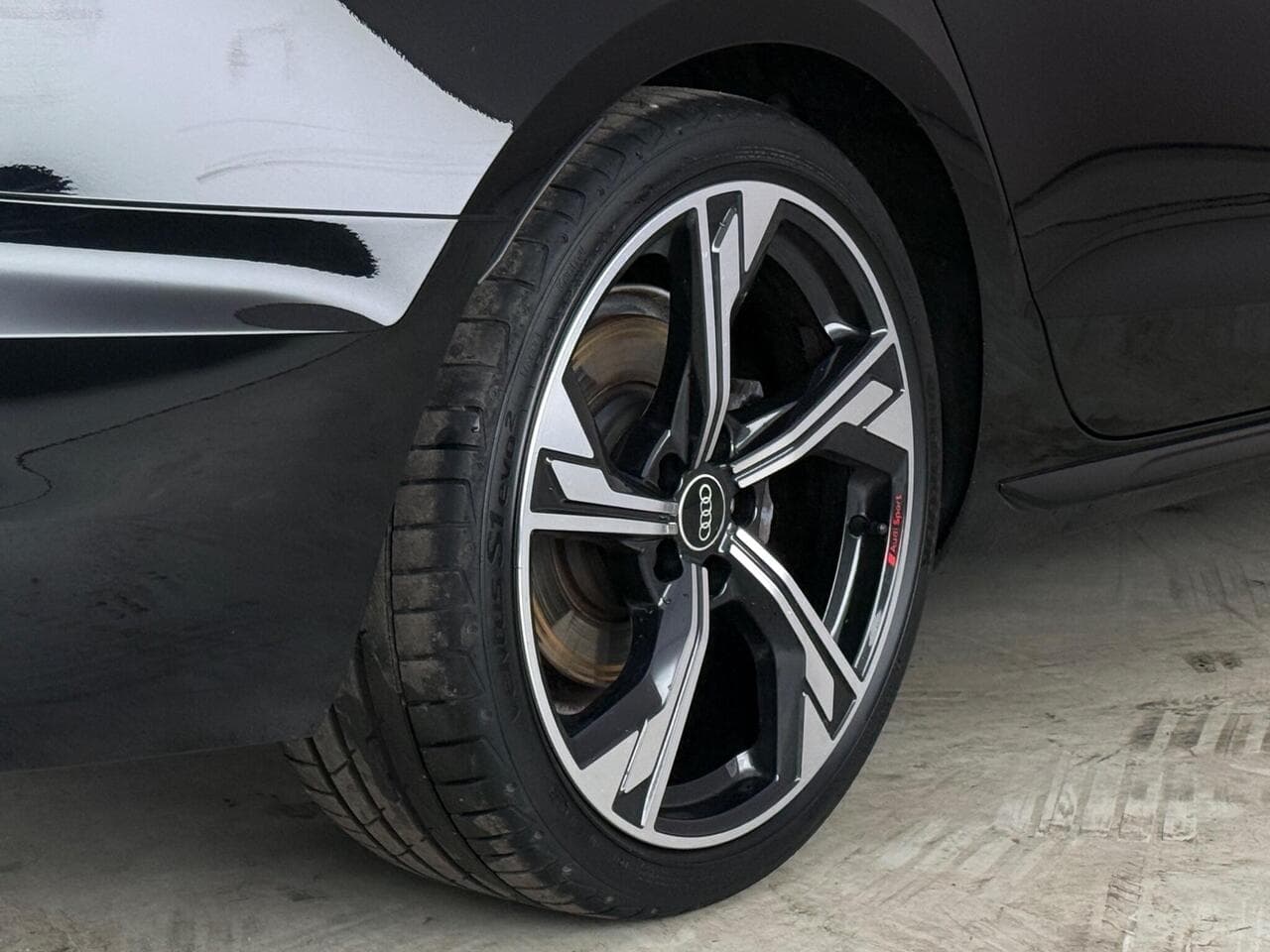 Audi A4 Avant thumbnail Wheel