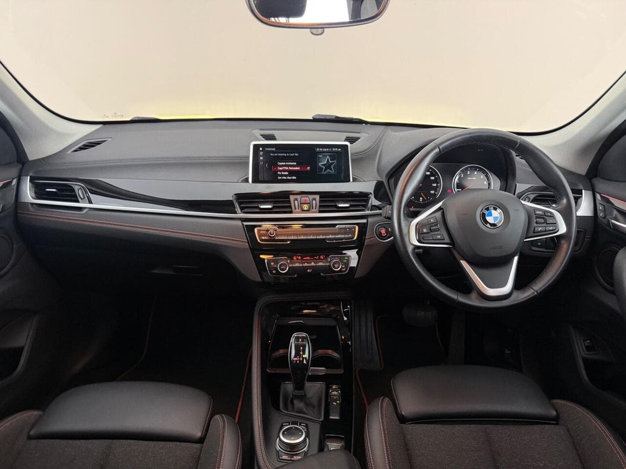 BMW X1 thumbnail Interior Front