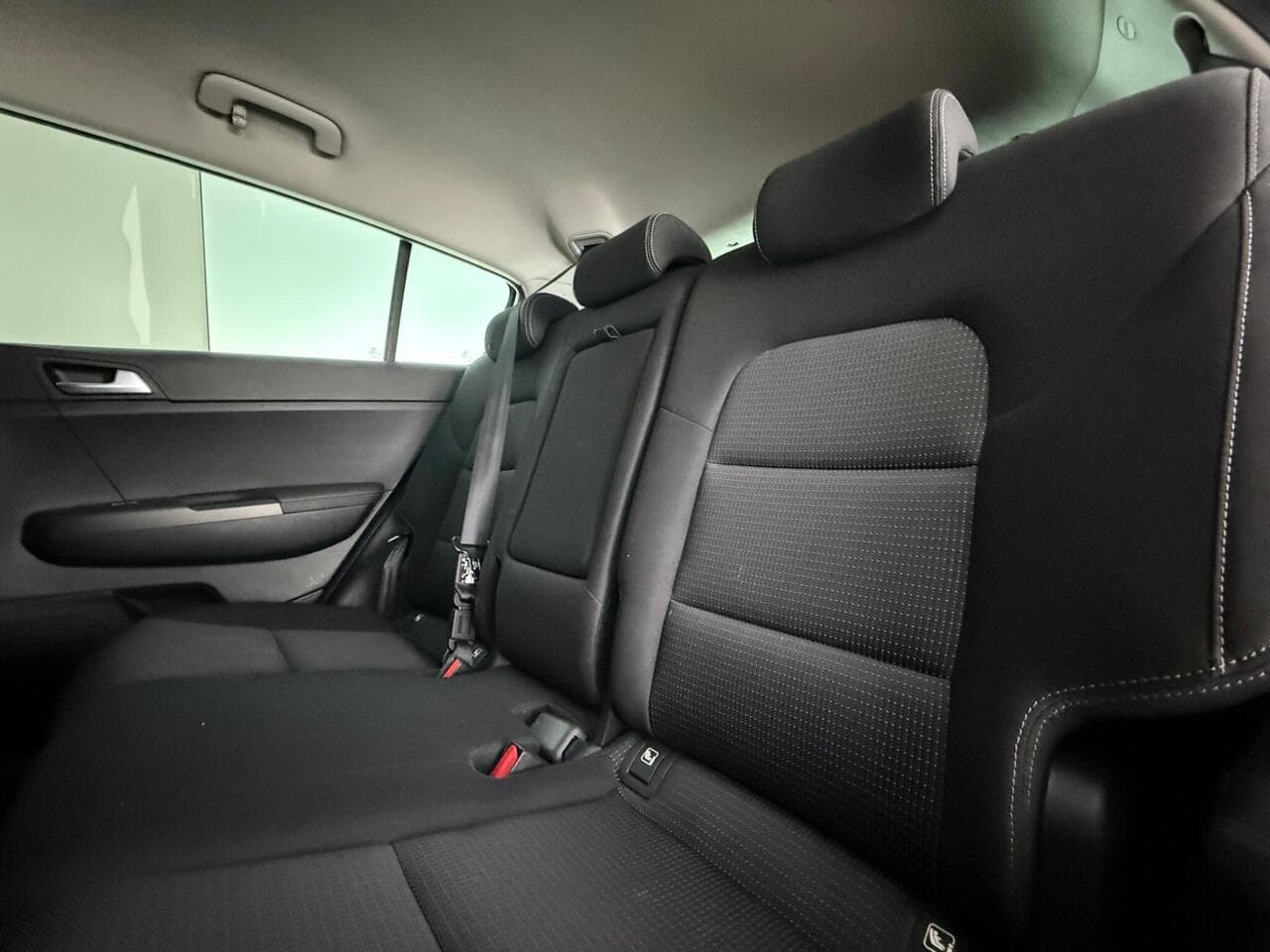 Kia Sportage thumbnail Seats Rear