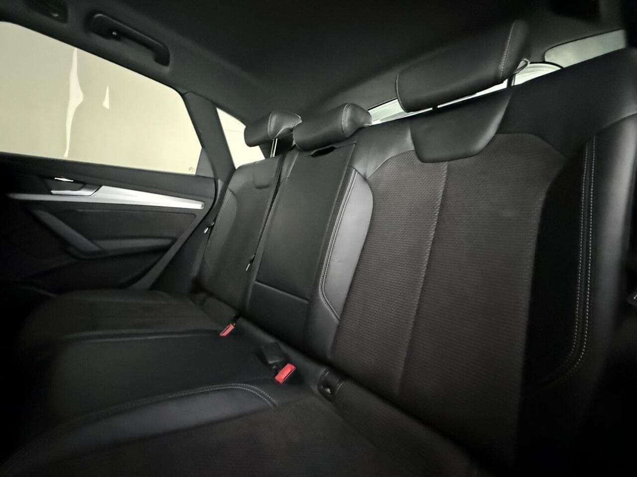 Audi Q5 thumbnail Seats Rear
