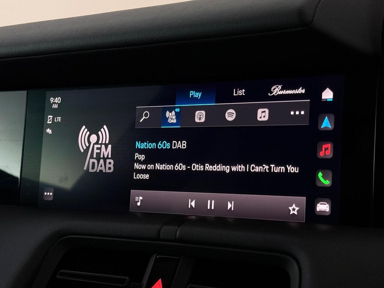 Porsche Taycan thumbnail Infotainment System