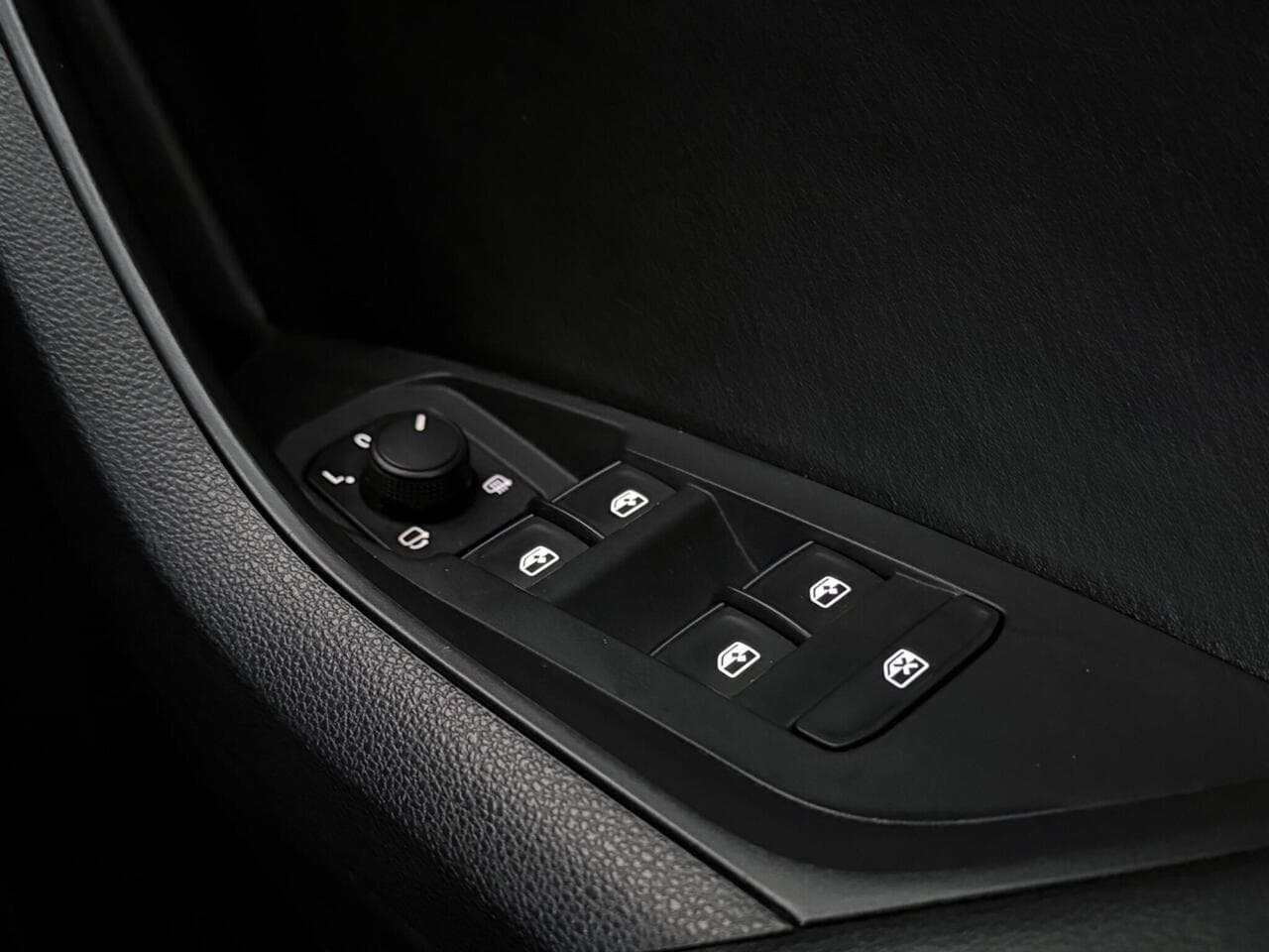 Skoda Kodiaq thumbnail Misc Controls