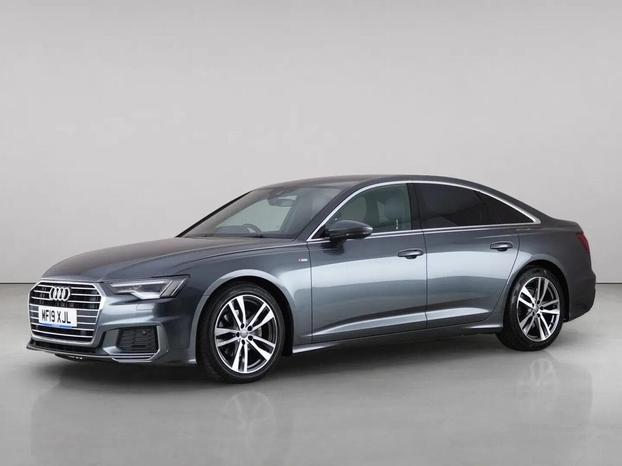 Audi A6 Saloon thumbnail Front Left