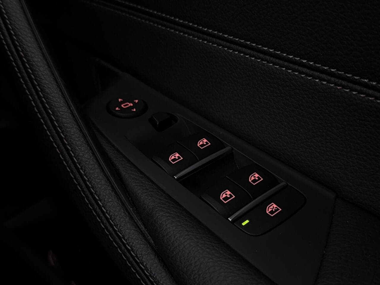 BMW 5 Series thumbnail Misc Controls