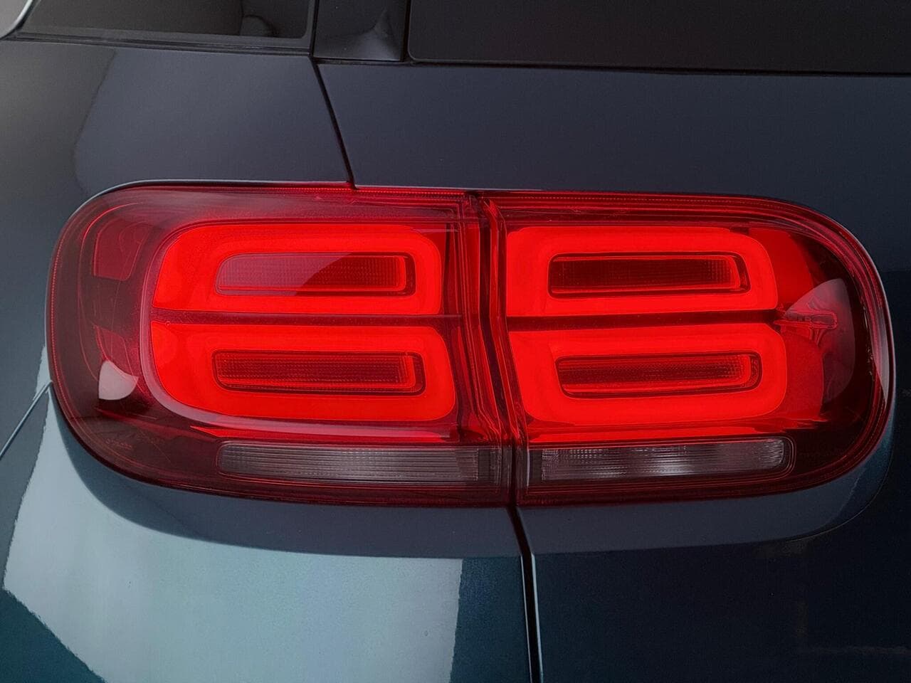 Citroen C5 Aircross thumbnail Lights Rear