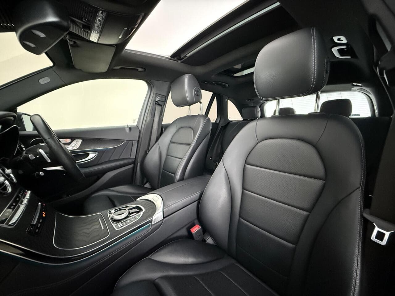 Mercedes-Benz GLC thumbnail Seat Front Passenger