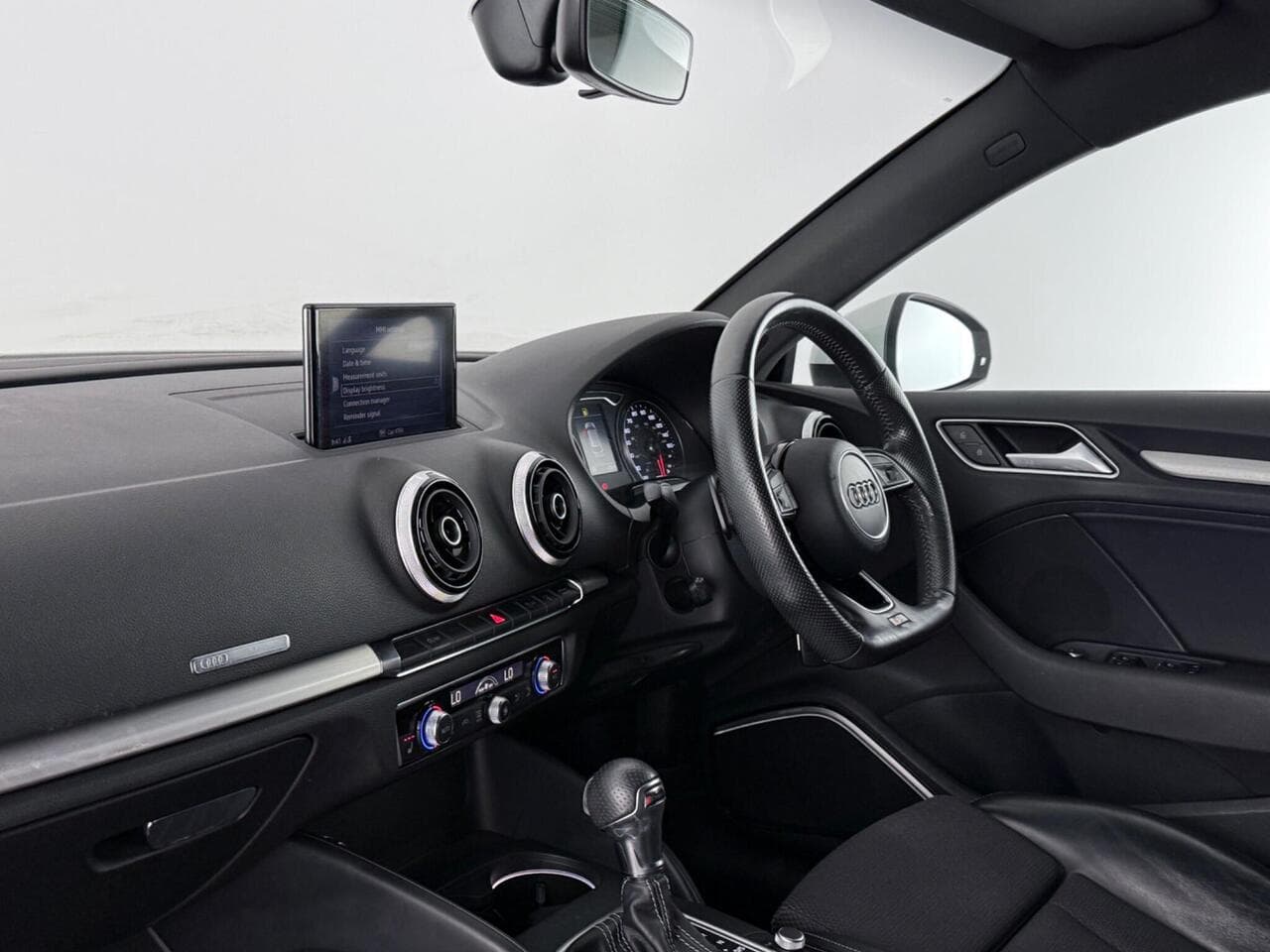Audi A3 thumbnail Interior Front
