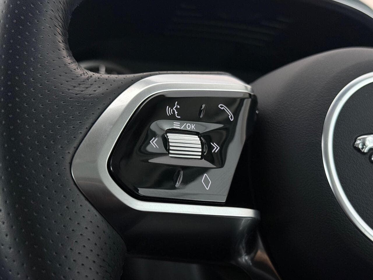 Jaguar E-PACE thumbnail Misc Controls