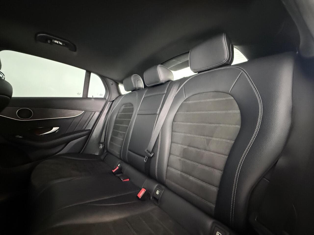 Mercedes-Benz GLC thumbnail Seats Rear