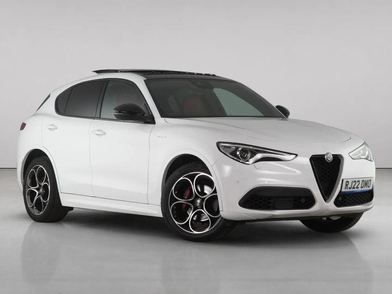 Alfa Romeo Stelvio - Alfa Romeo Stelvio 2.0T Veloce SUV 5dr Petrol Auto Q4 AWD Euro 6 (s/s) (280 ps)