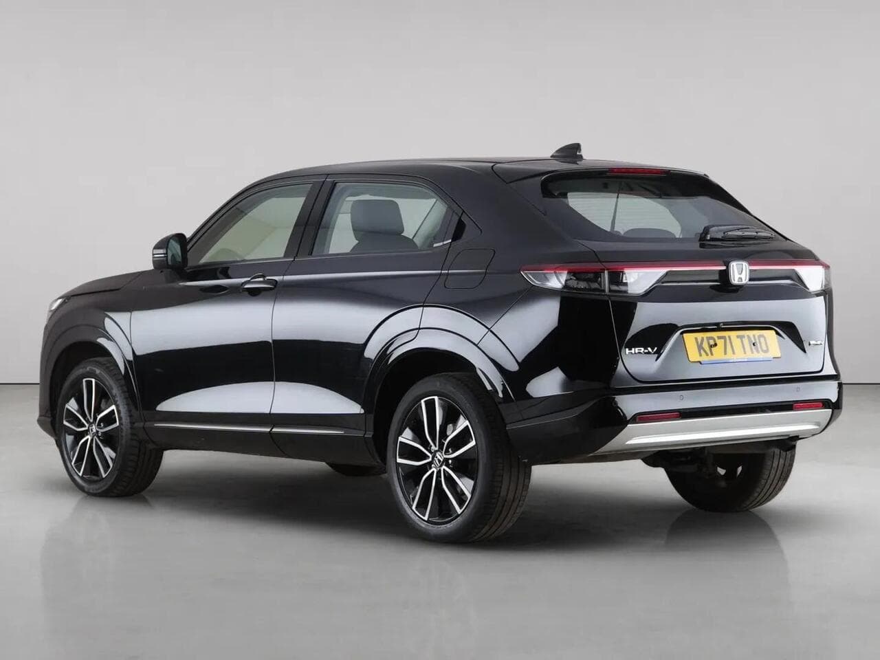 Honda HR-V thumbnail Rear Left