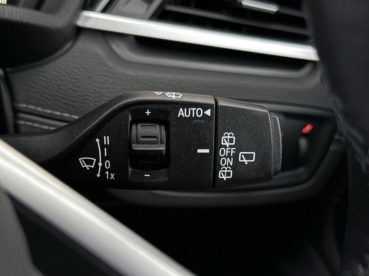 BMW X2 thumbnail Misc Controls