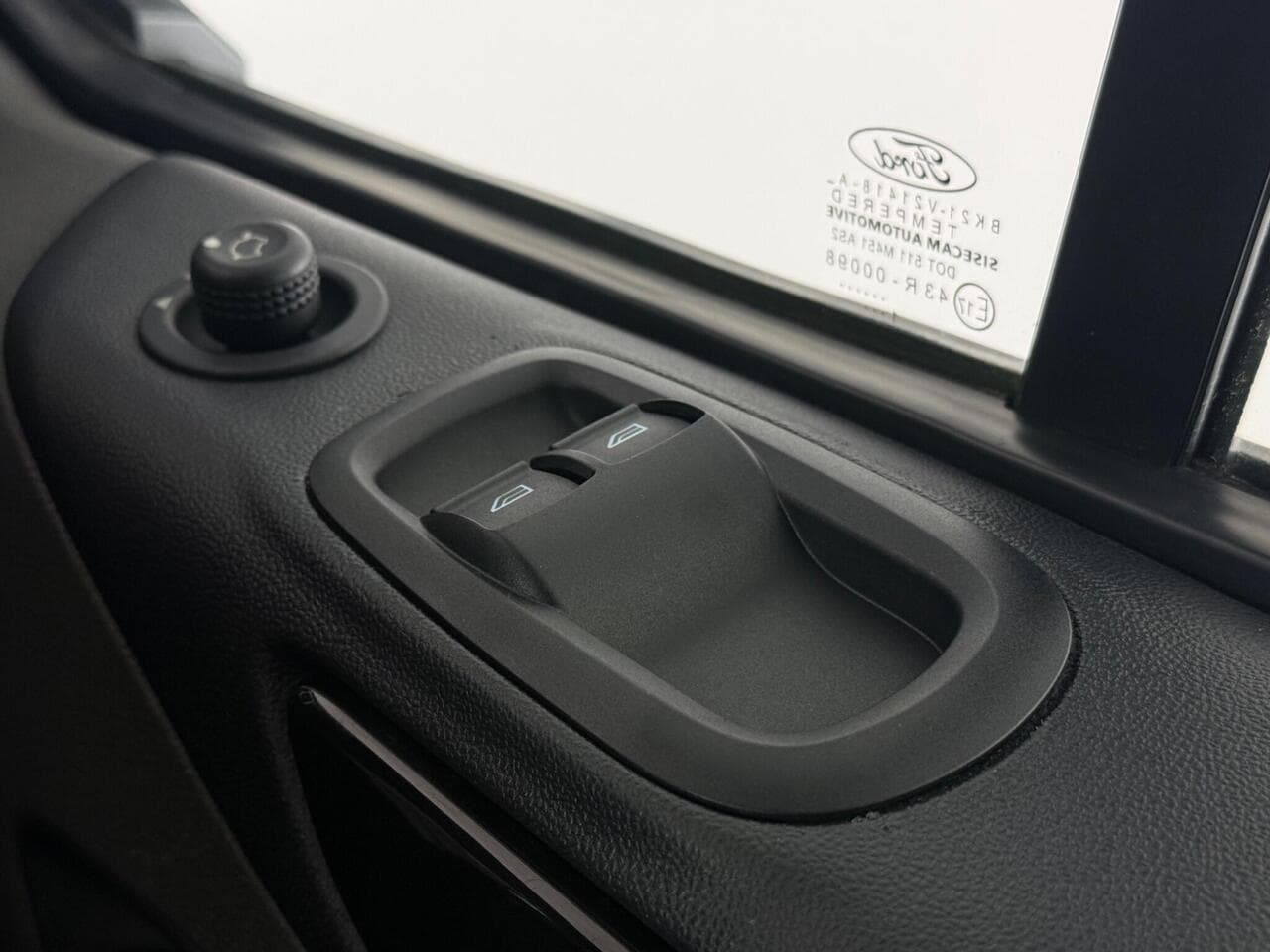 Ford Transit Custom thumbnail Misc Controls