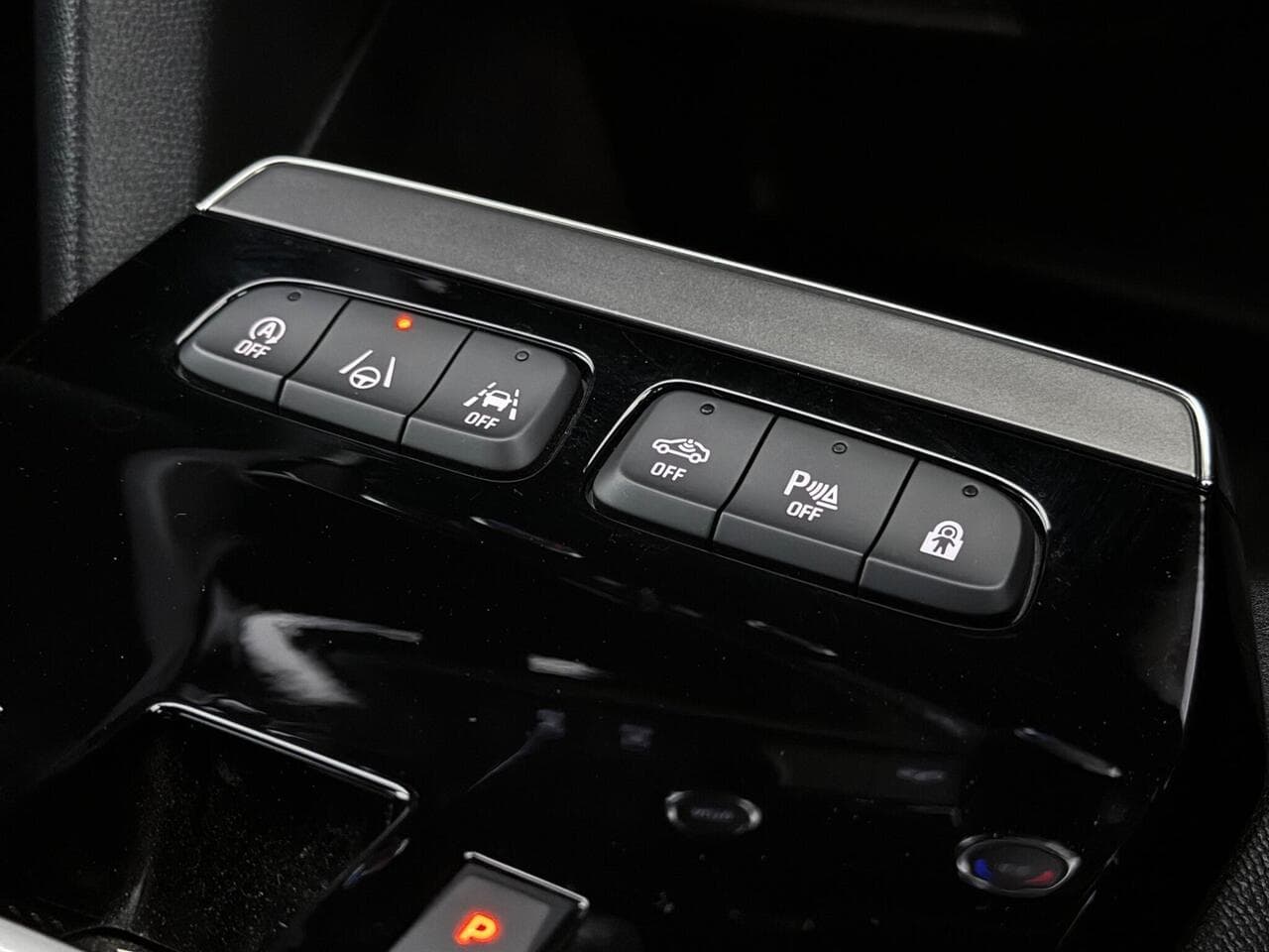 Vauxhall Mokka thumbnail Misc Controls
