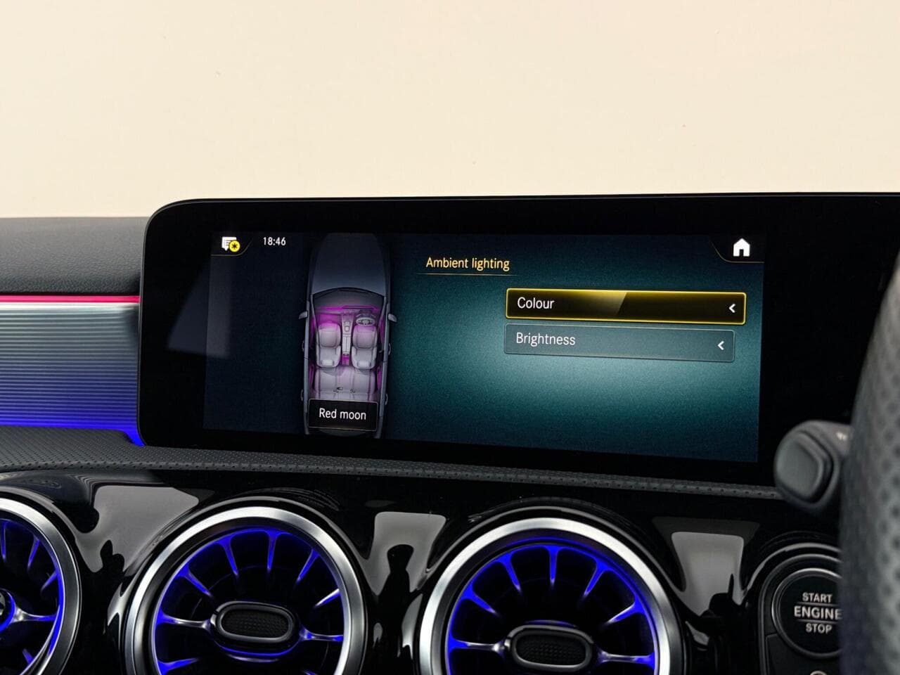 Mercedes-Benz A Class thumbnail Infotainment System