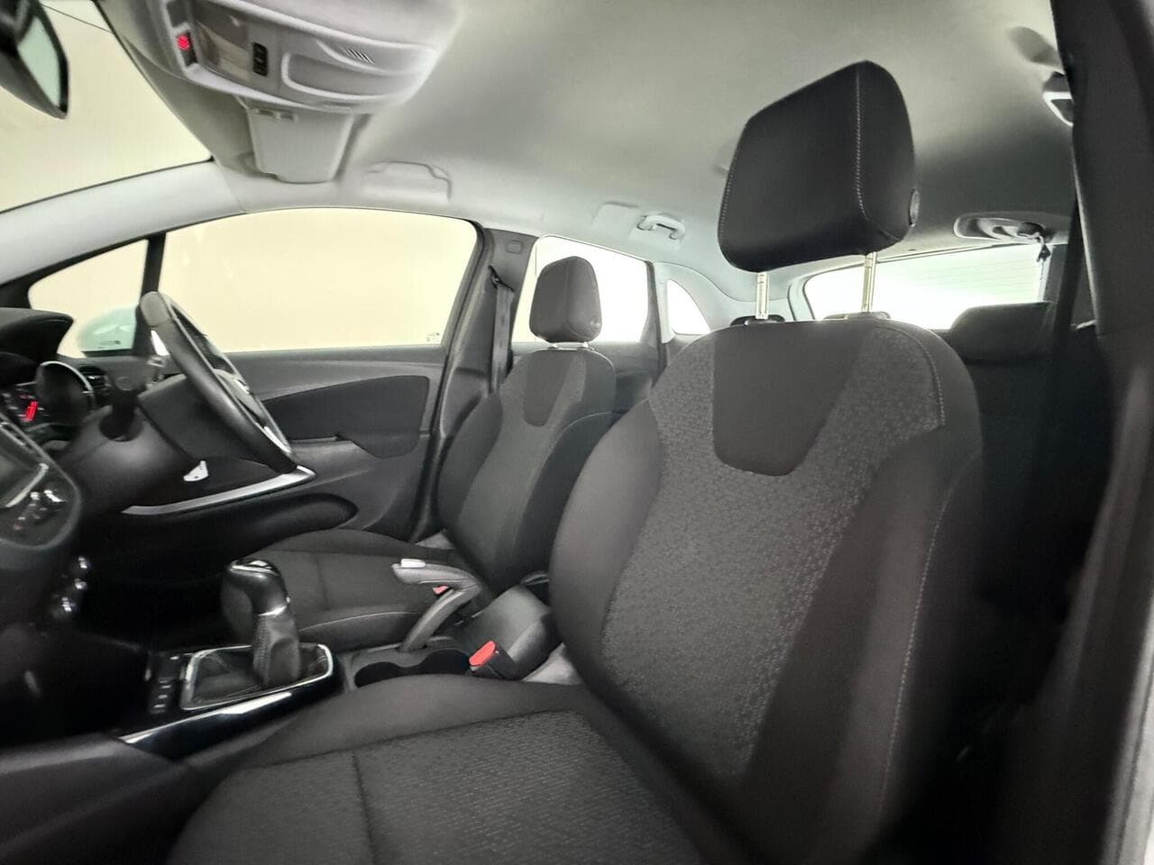 Vauxhall Crossland X thumbnail Seat Front Passenger