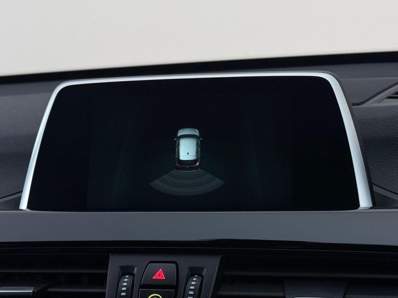 BMW X1 thumbnail Infotainment System
