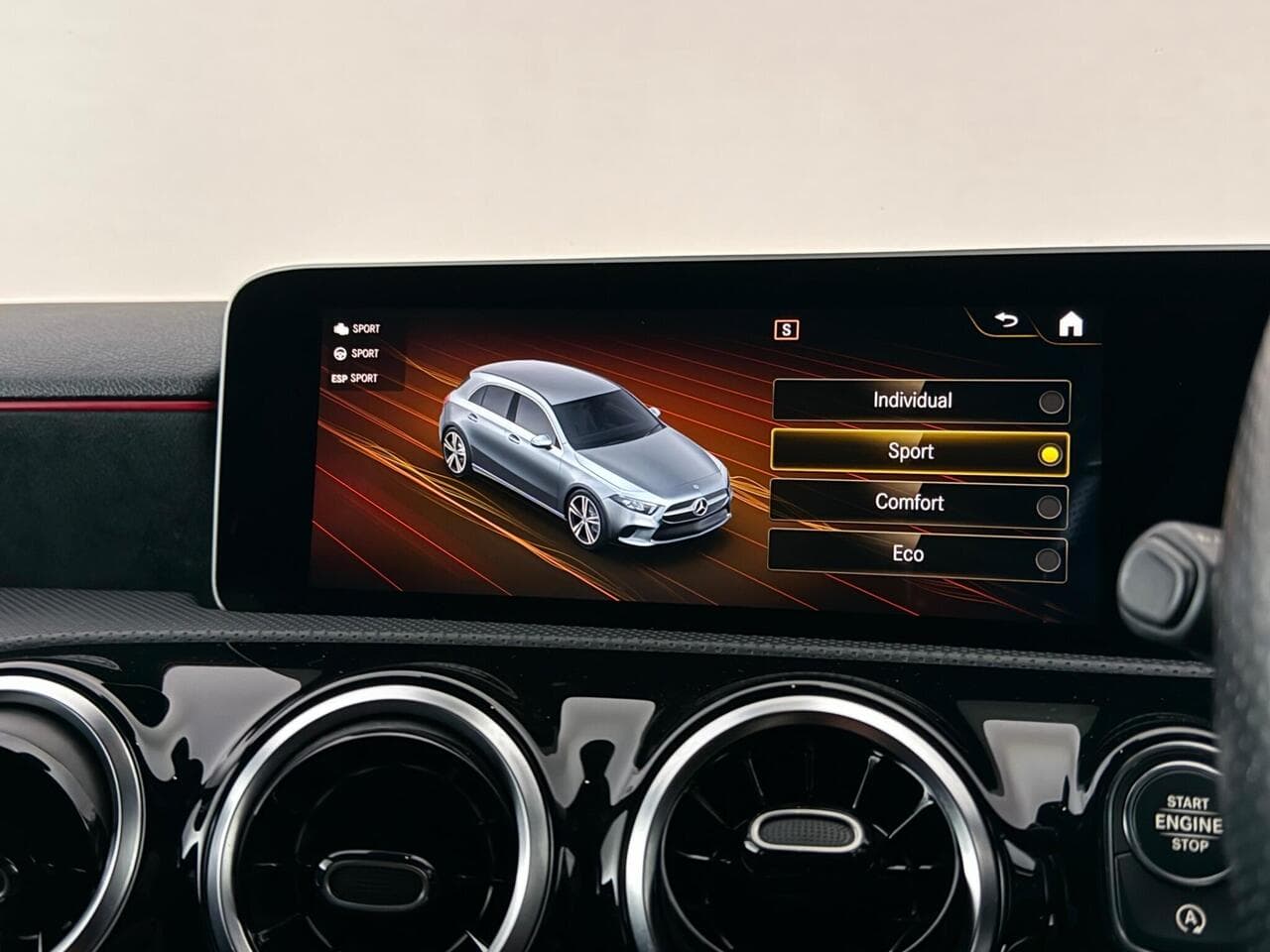 Mercedes-Benz A Class thumbnail Infotainment System