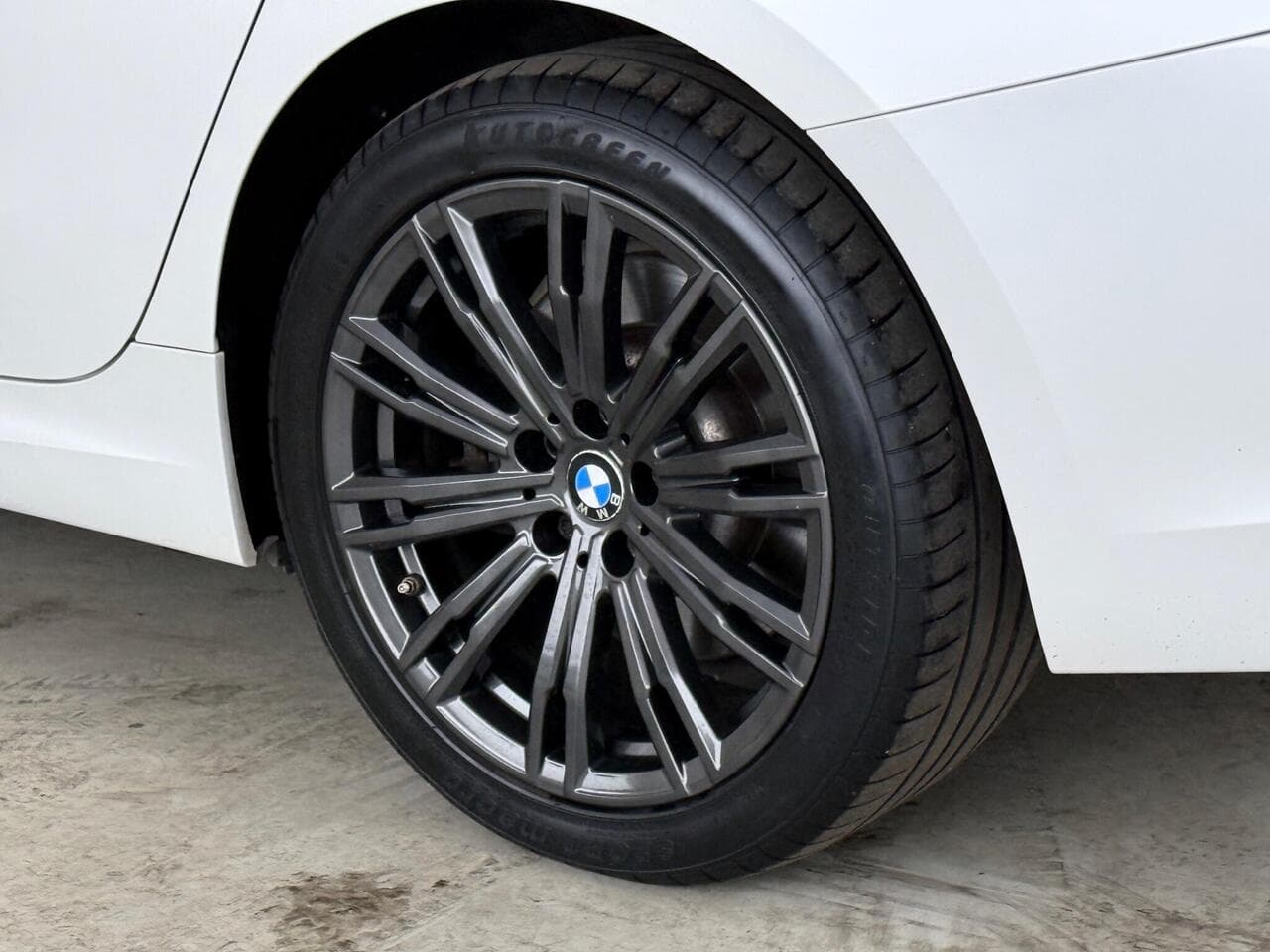 BMW 3 Series thumbnail Wheel