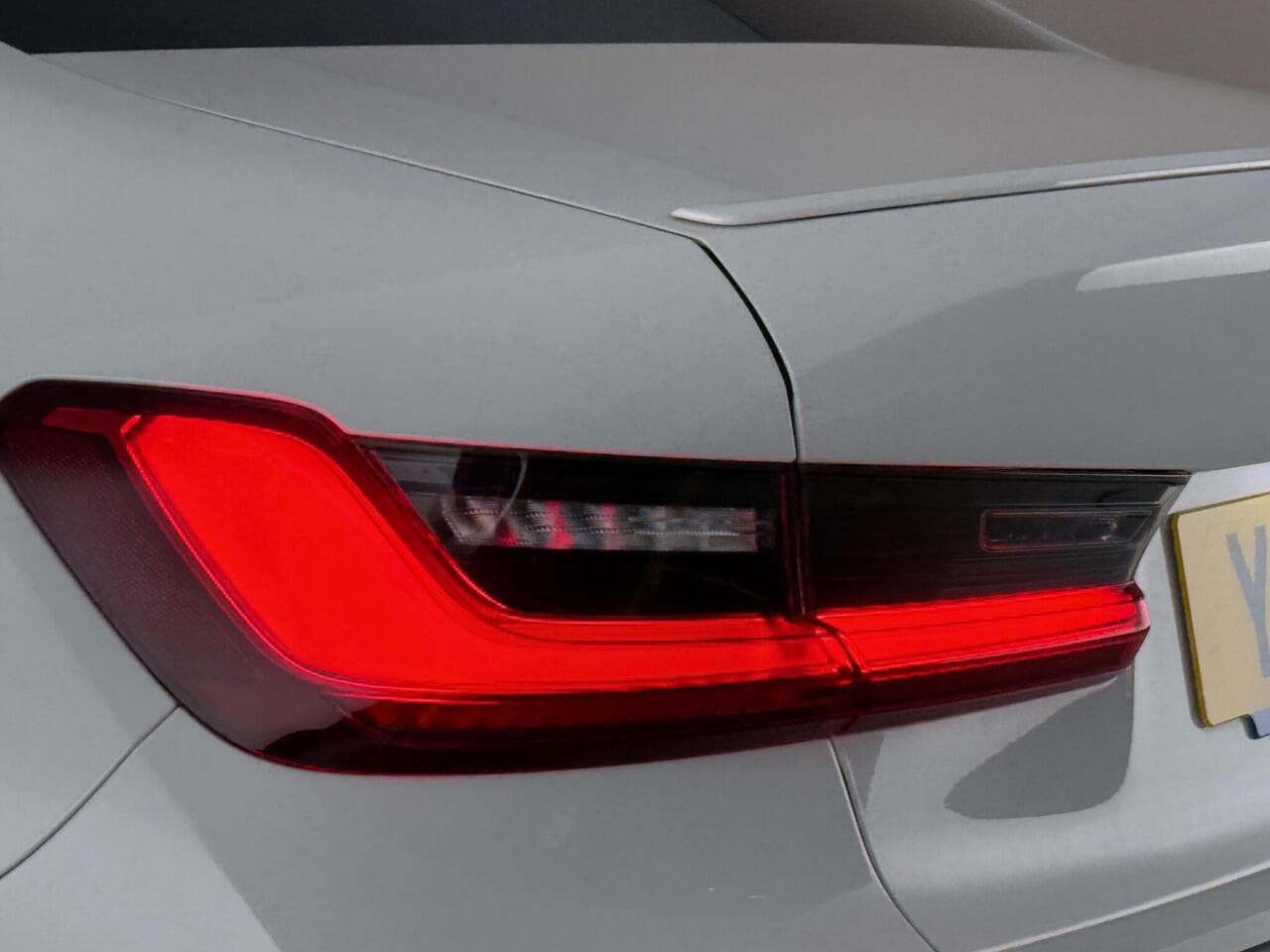 BMW 3 Series thumbnail Lights Rear