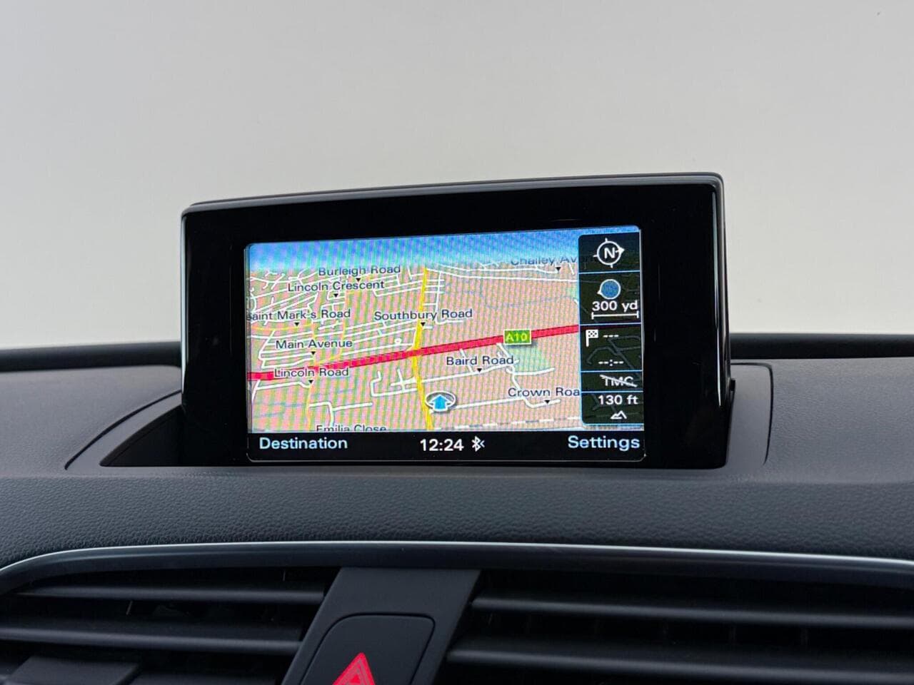 Audi Q3 thumbnail Infotainment System