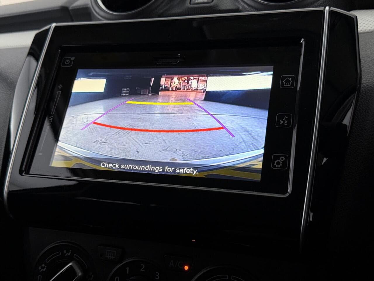 Suzuki Swift thumbnail Infotainment System