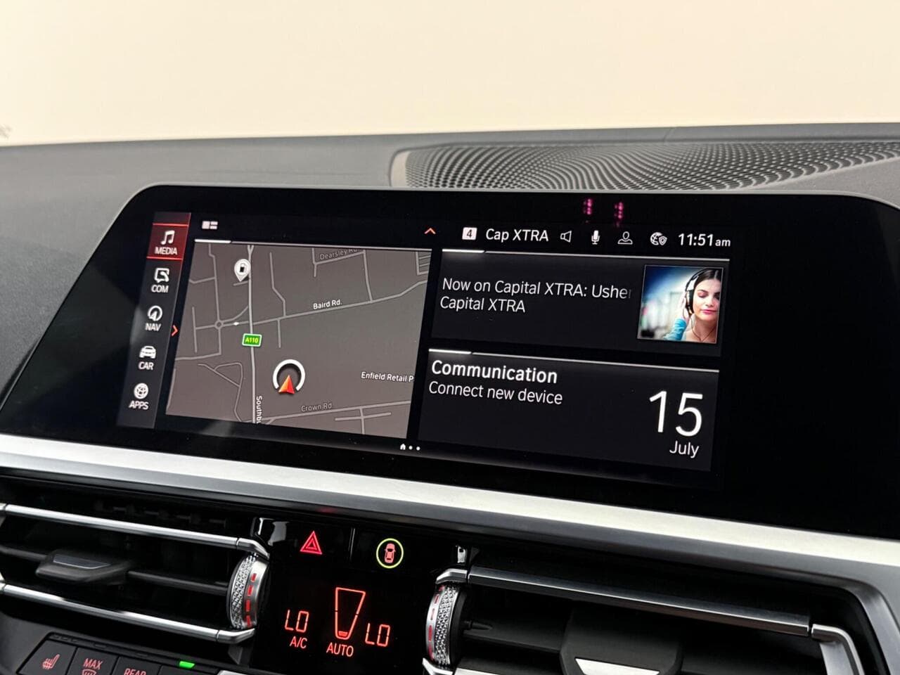 BMW 3 Series thumbnail Infotainment System