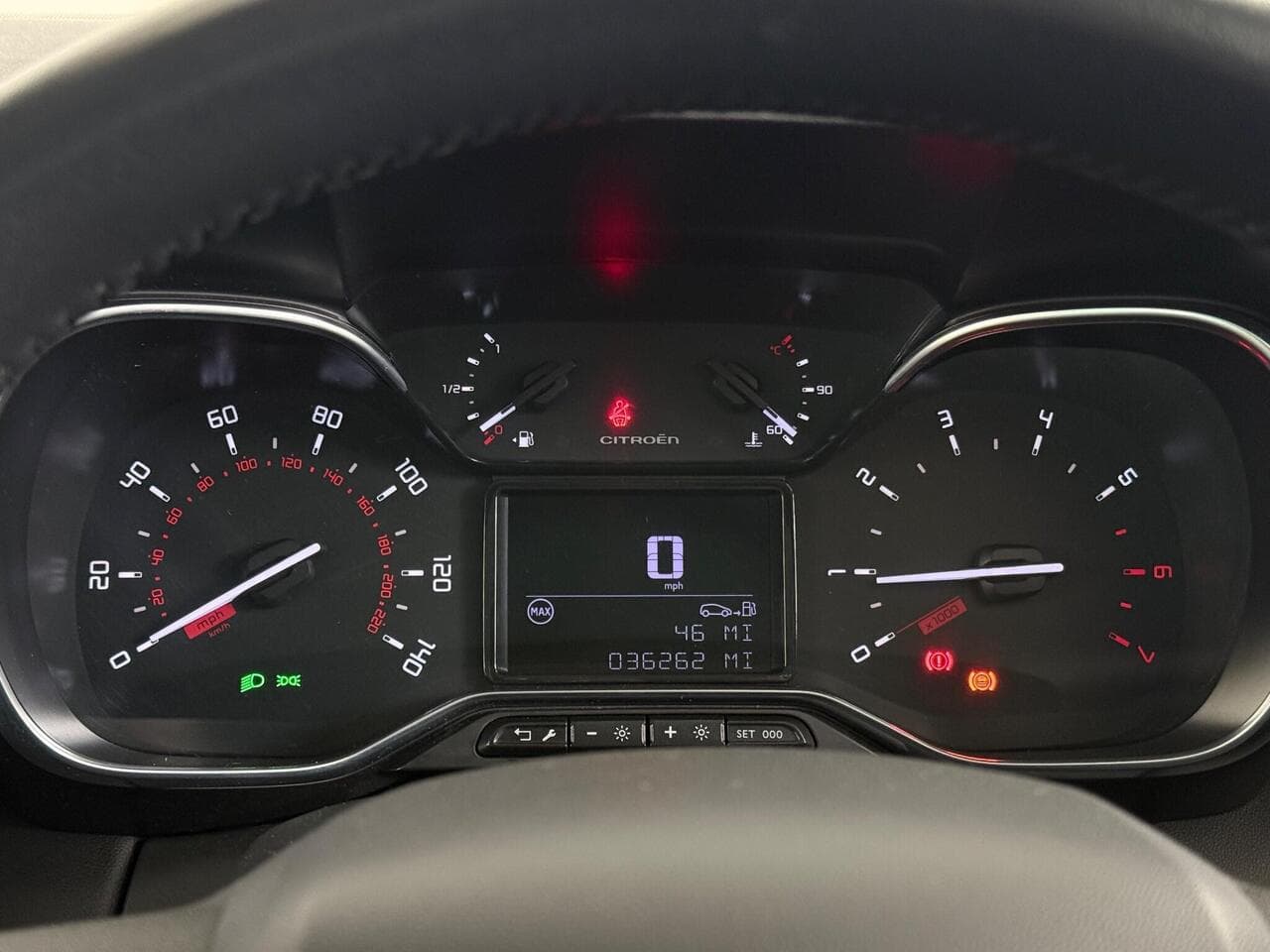 Citroen C3 Aircross thumbnail Driver Instruments