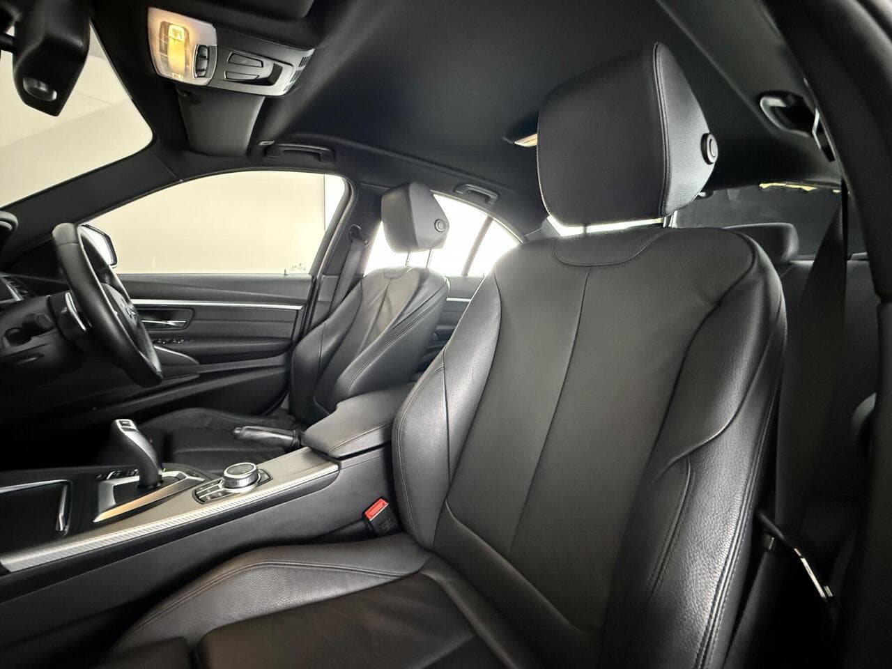 BMW 3 Series thumbnail Seat Front Passenger