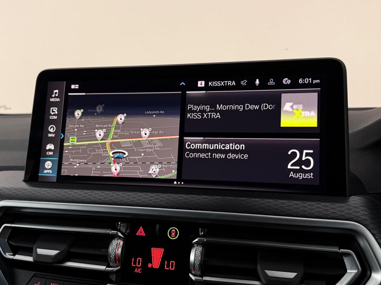 BMW X3 thumbnail Infotainment System