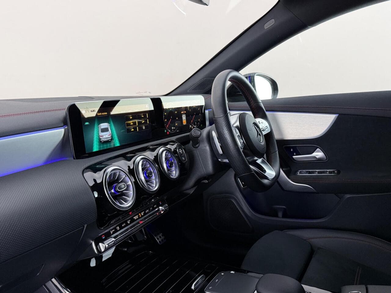 Mercedes-Benz CLA thumbnail Interior Front