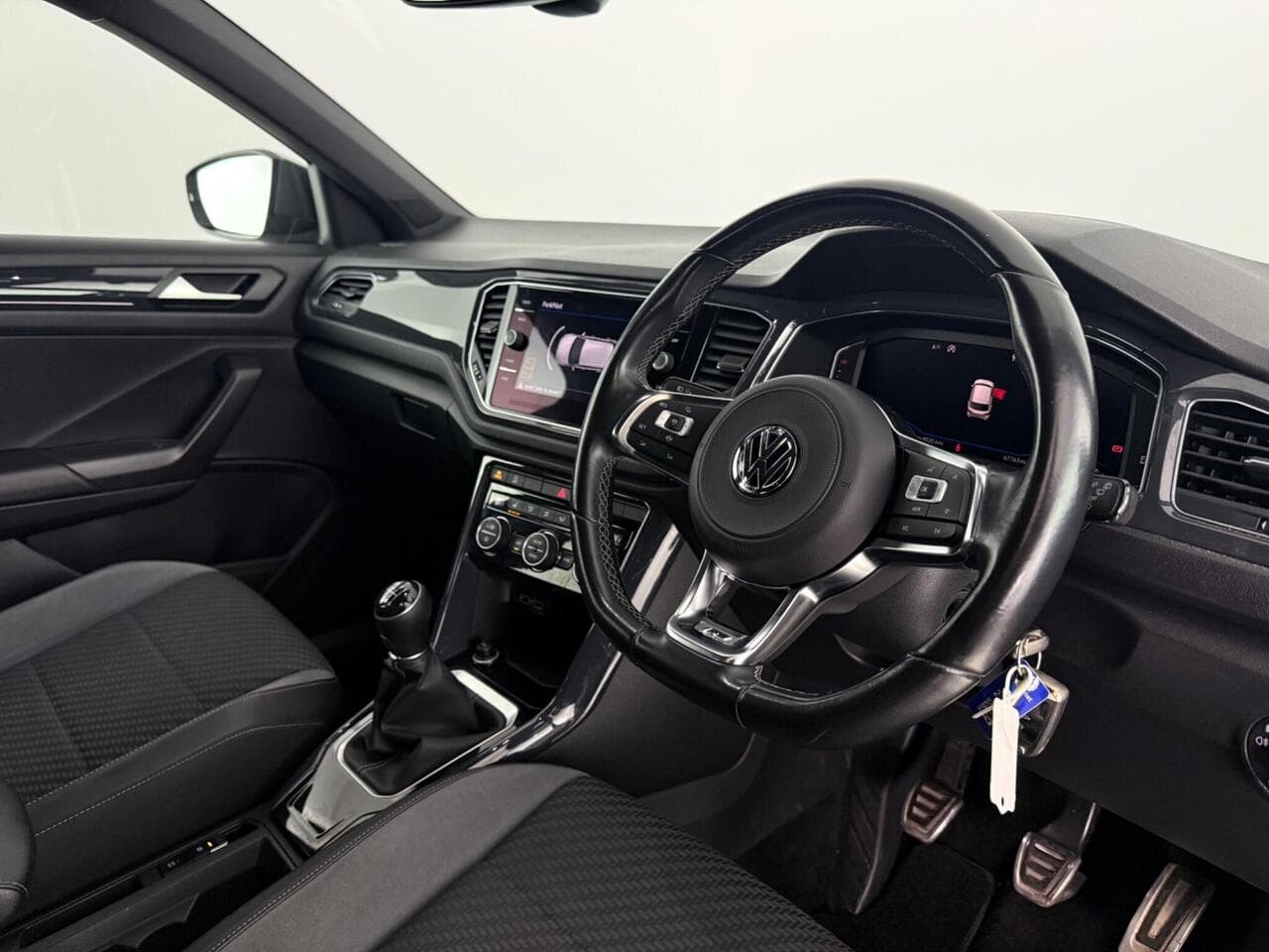 Volkswagen T-Roc thumbnail Interior Front