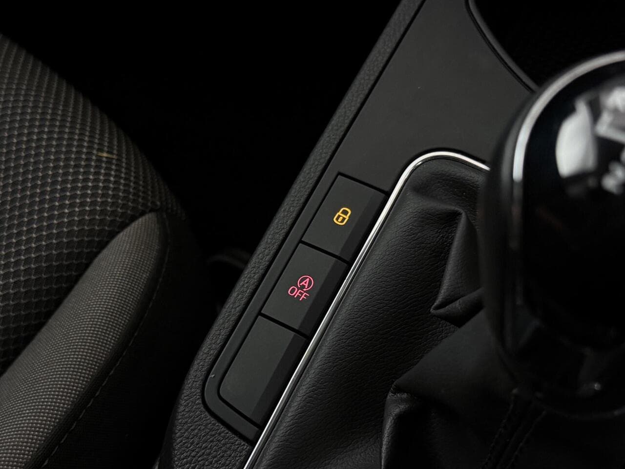 SEAT Ibiza thumbnail Misc Controls