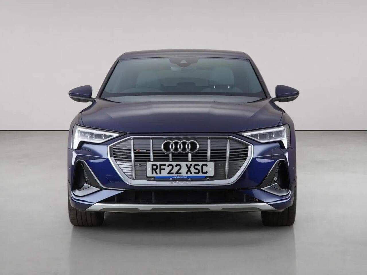 Audi e-tron thumbnail Front