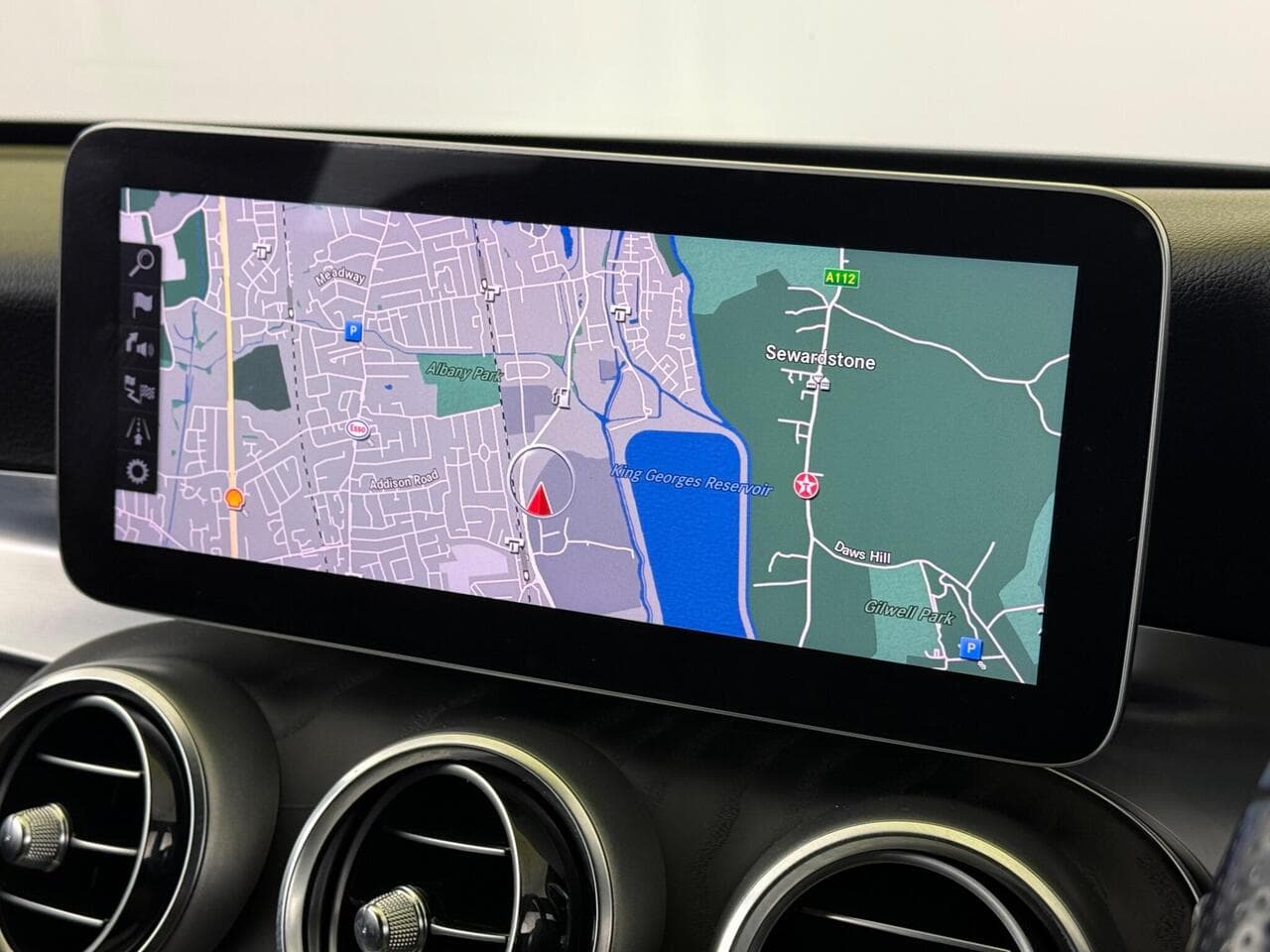 Mercedes-Benz C Class thumbnail Infotainment System