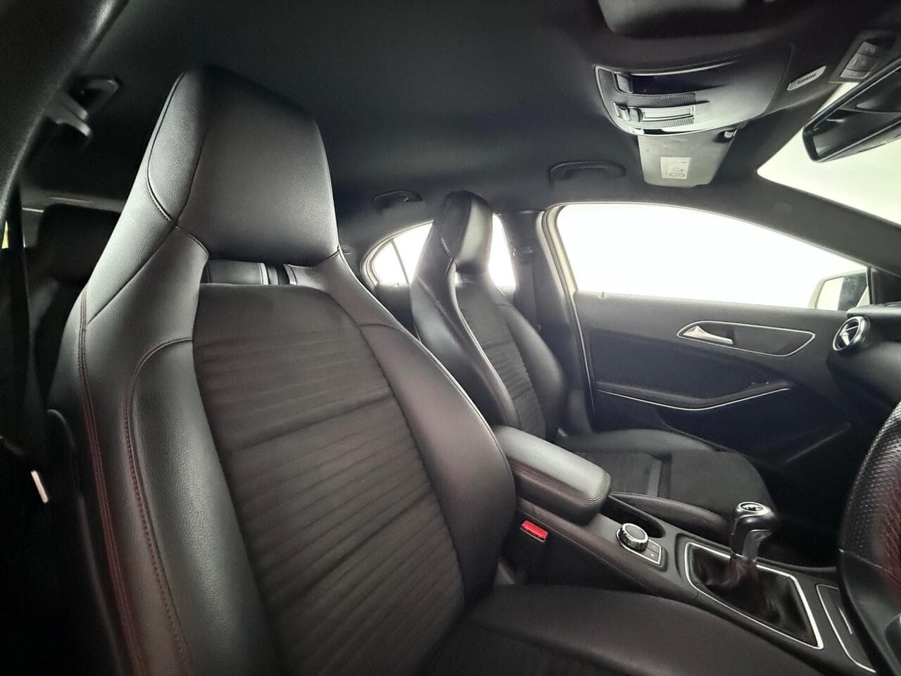 Mercedes-Benz A Class thumbnail Seat Driver
