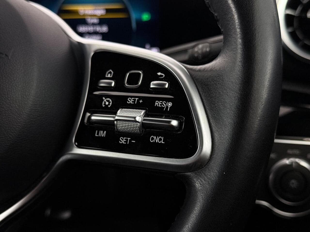 Mercedes-Benz A Class thumbnail Misc Controls