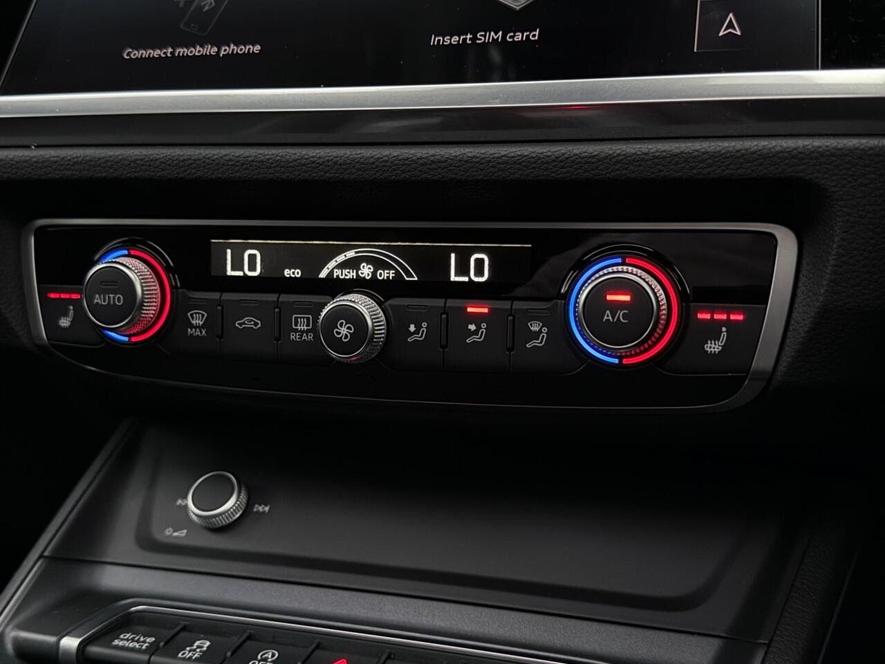 Audi Q3 thumbnail Misc Controls