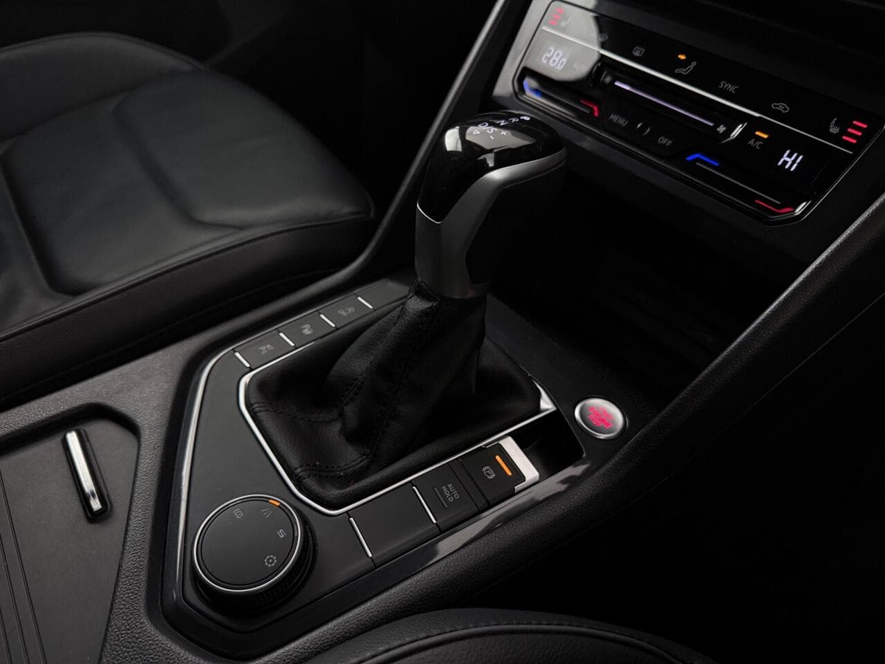 SEAT Tarraco thumbnail Interior Front