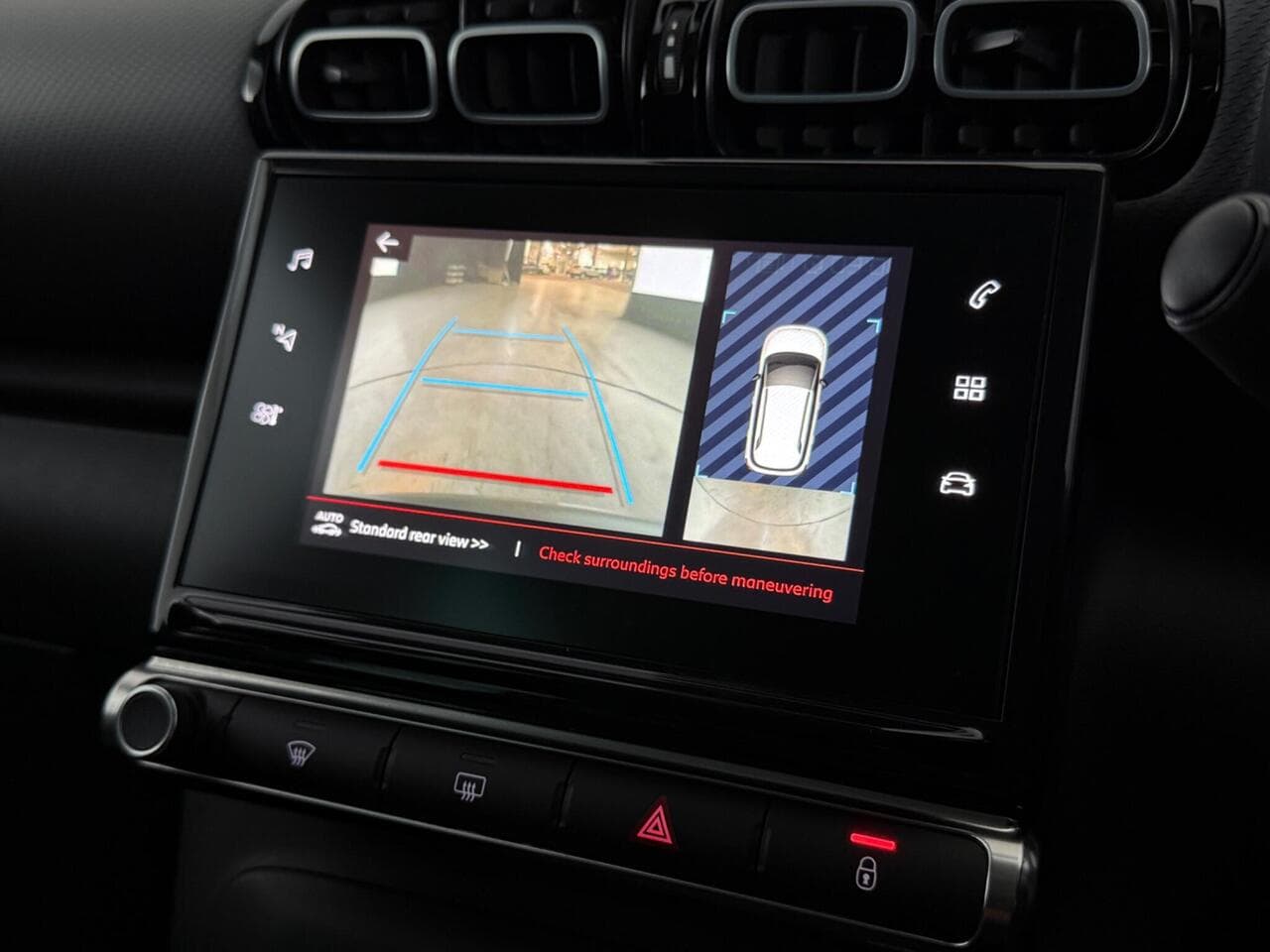 Citroen C3 Aircross thumbnail Infotainment System