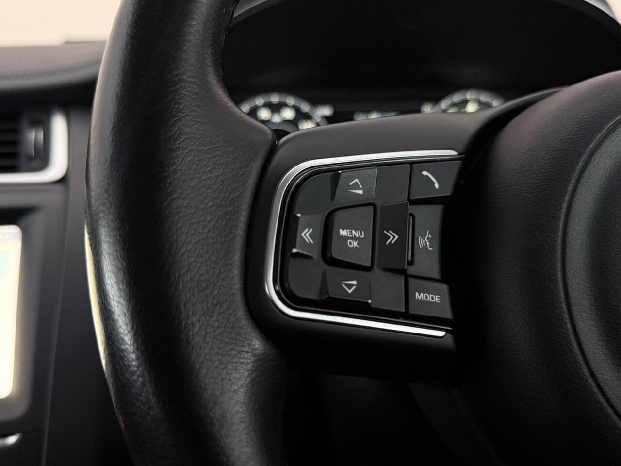Jaguar E-PACE thumbnail Misc Controls