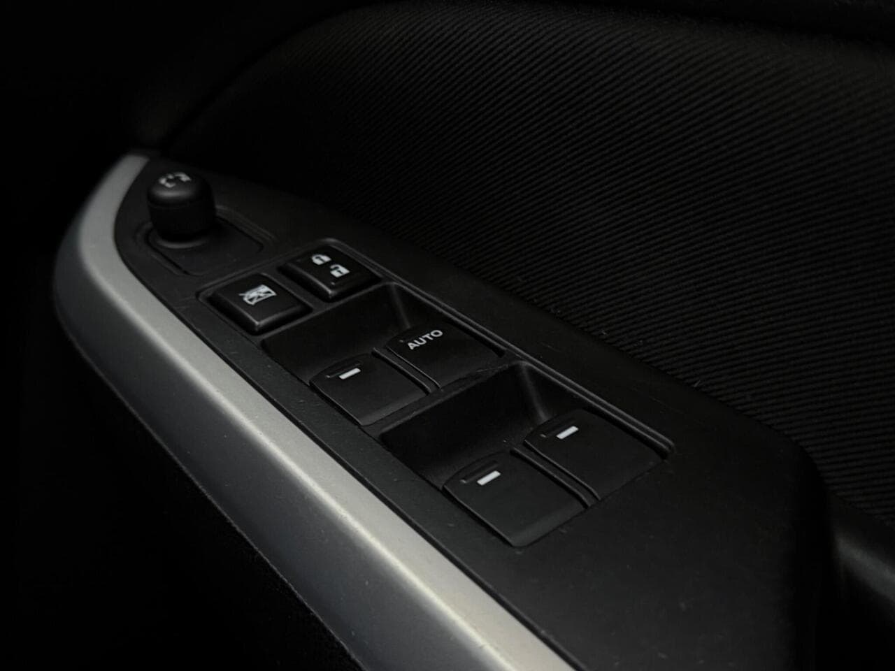 Suzuki Vitara thumbnail Misc Controls