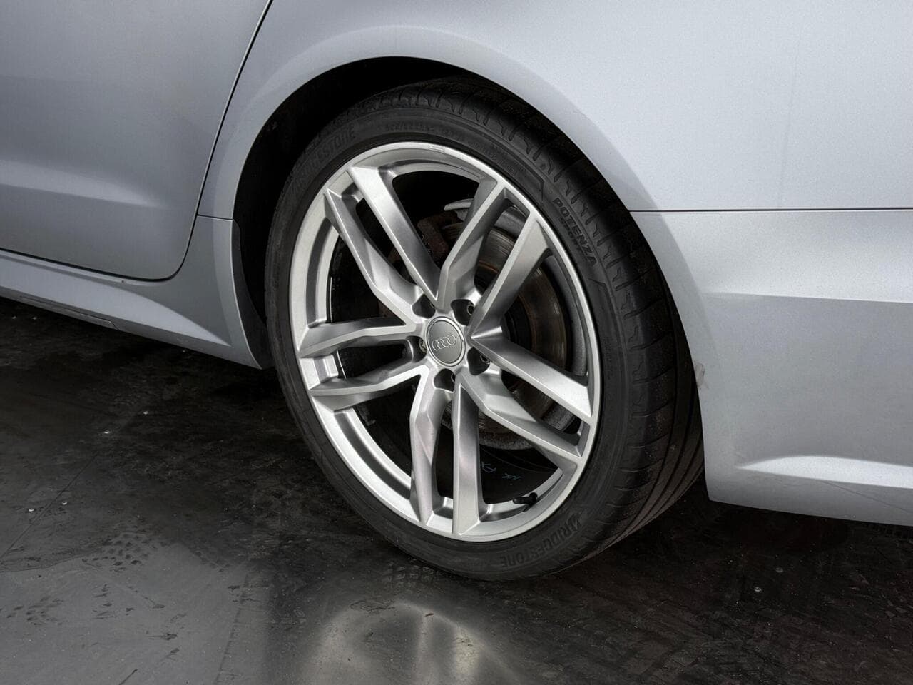 Audi A6 Avant thumbnail Wheel