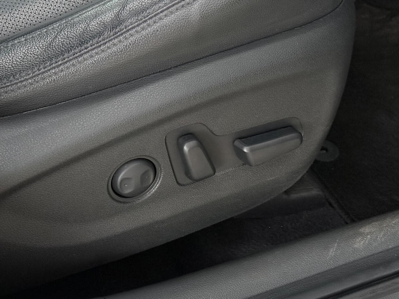 Hyundai TUCSON thumbnail Misc Controls