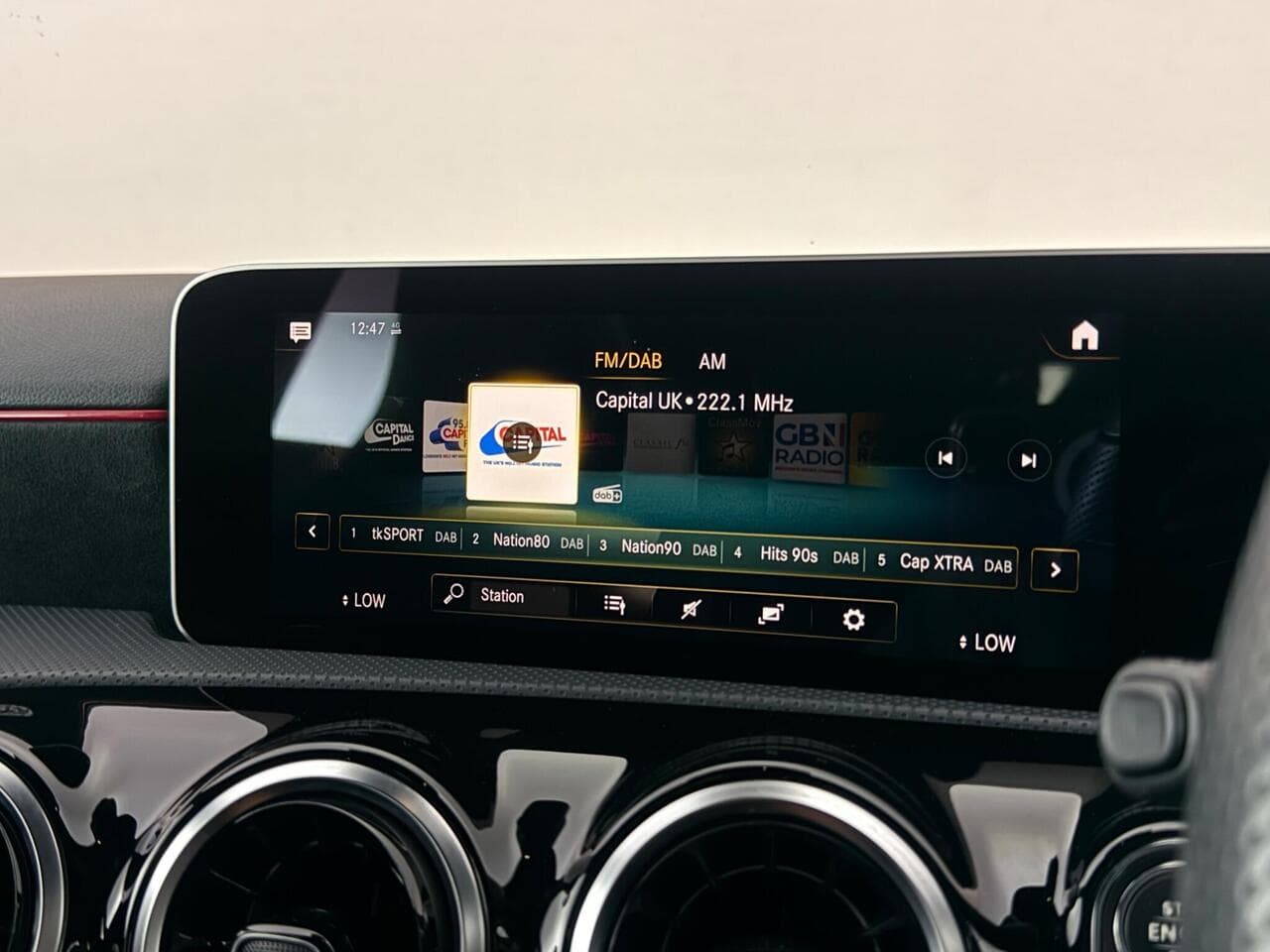 Mercedes-Benz A Class thumbnail Infotainment System
