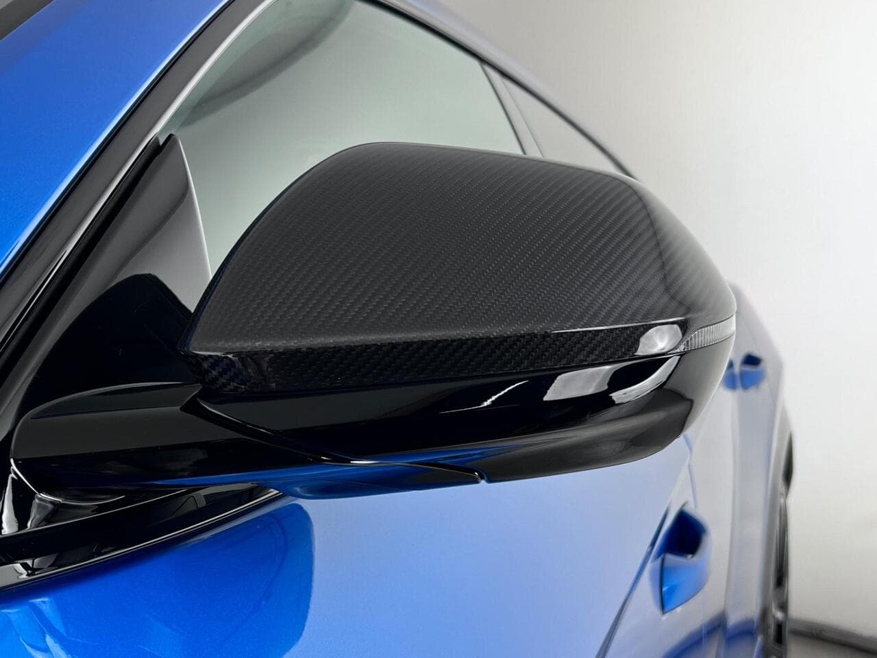Lamborghini Urus thumbnail Wing Mirror