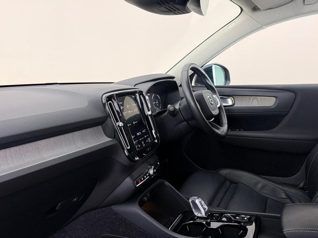Volvo XC40 thumbnail Interior Front