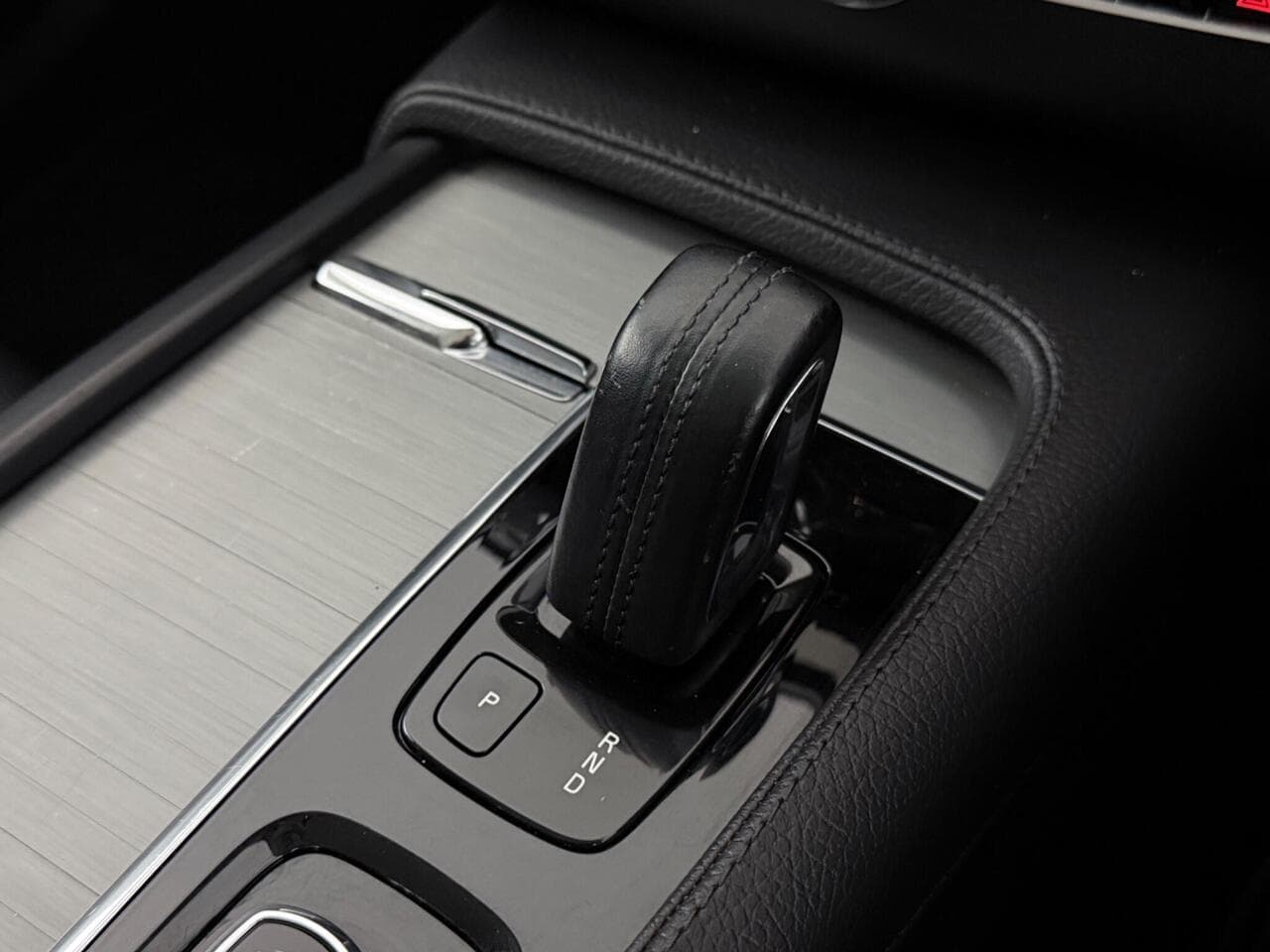 Volvo XC90 thumbnail Interior Front